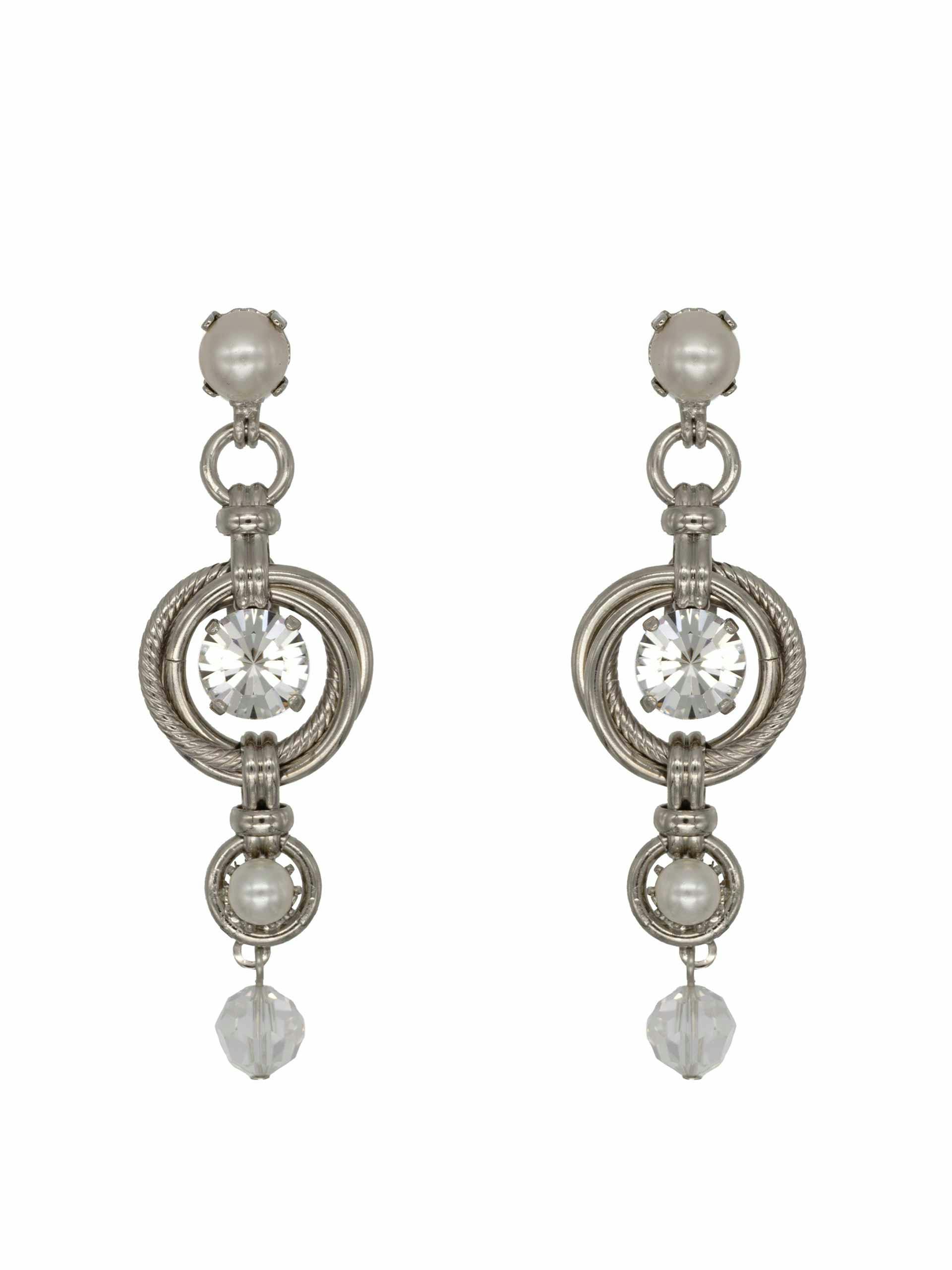 Knot earrings with pearls