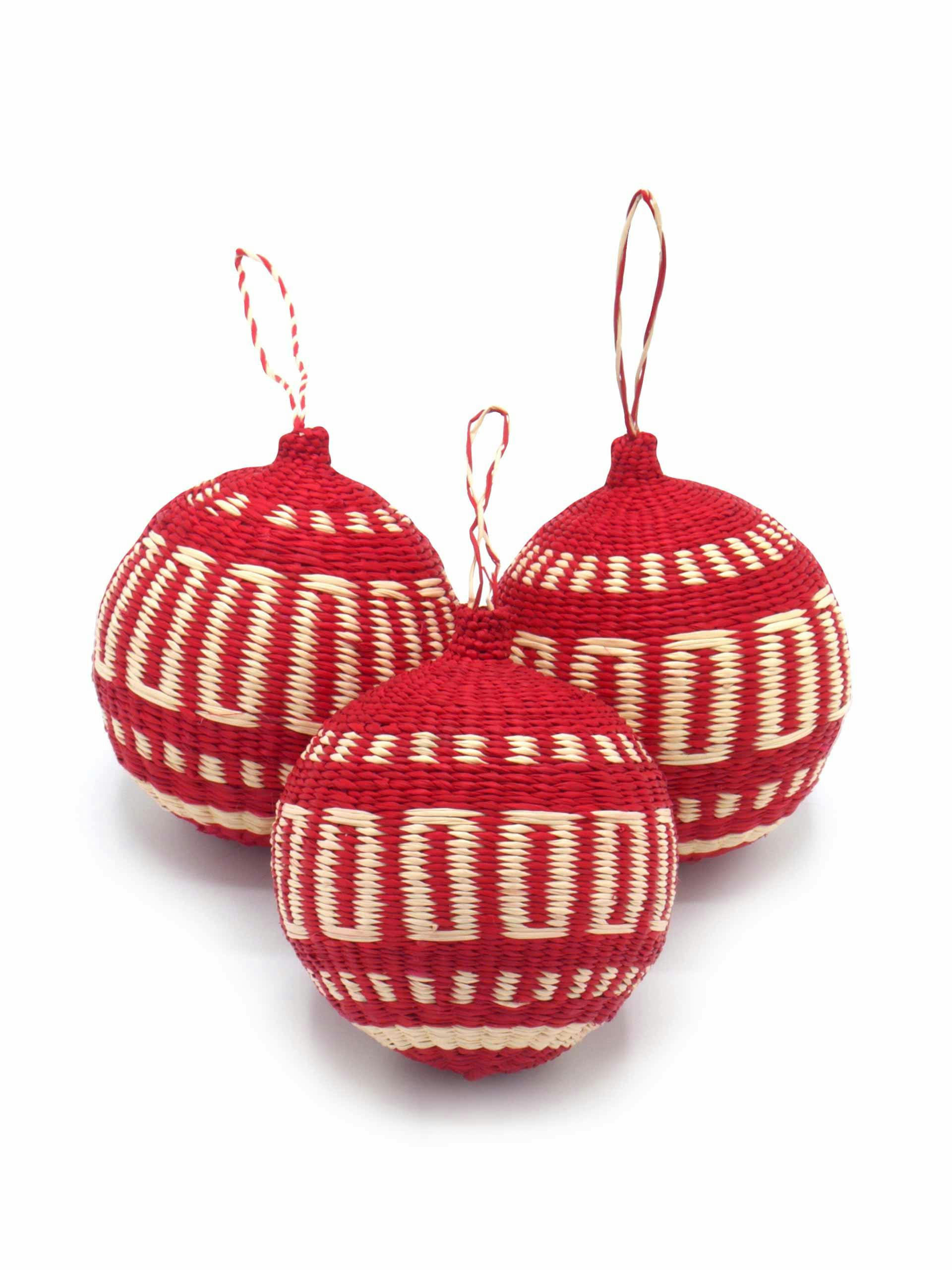 Red patterned Christmas tree baubles (pack of 3)