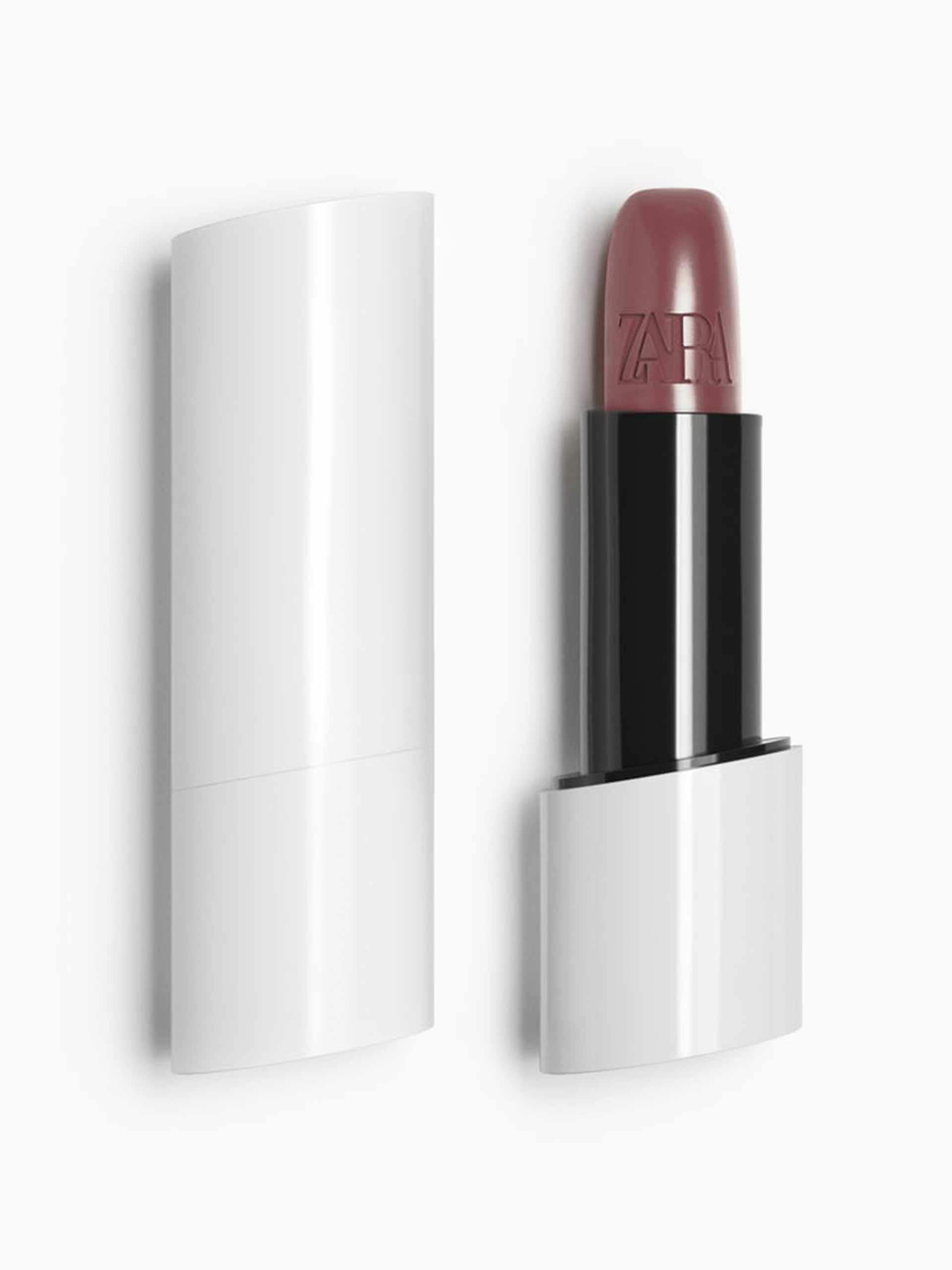 Holly lipstick