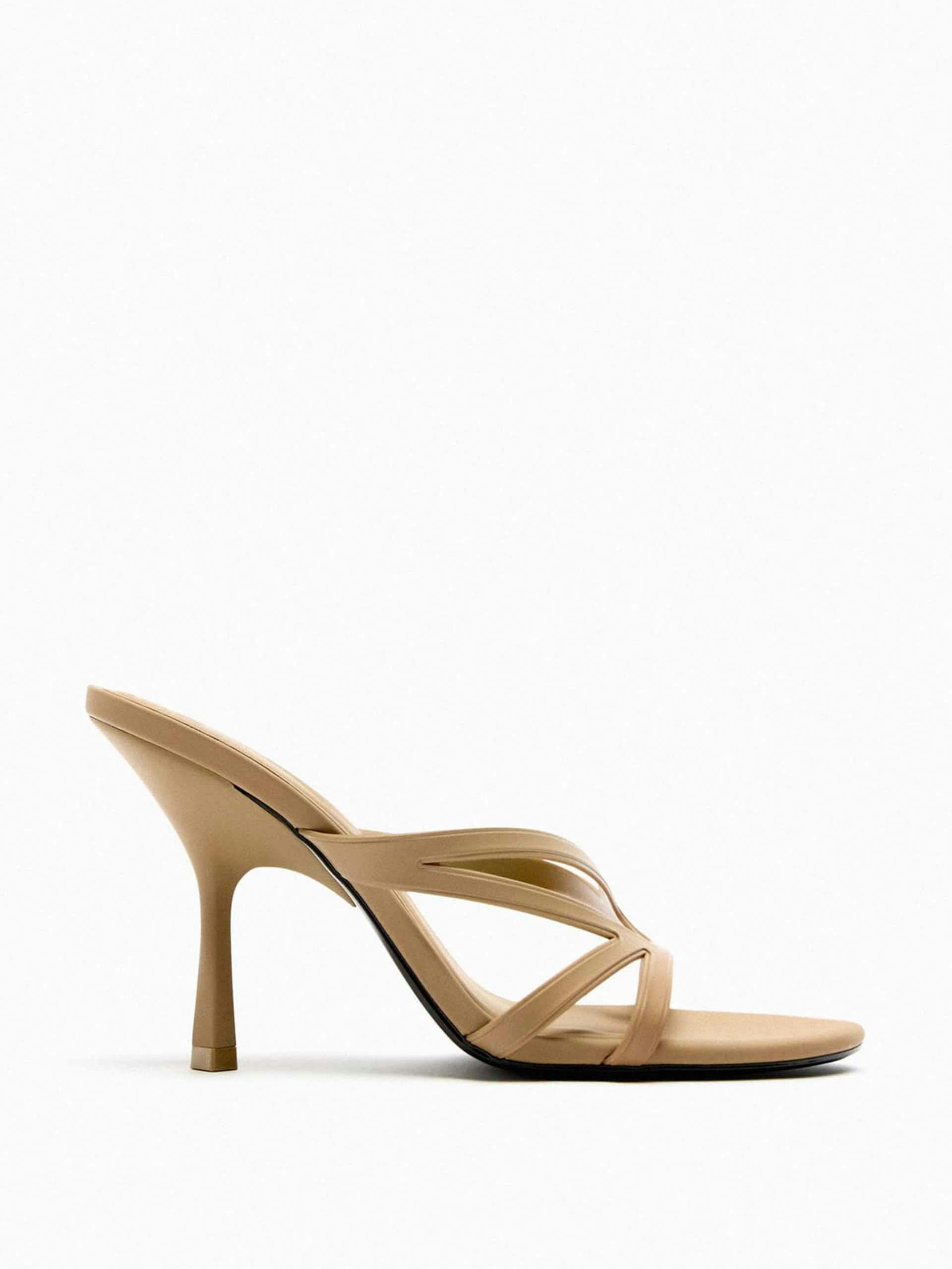 Beige rubberised strappy sandals