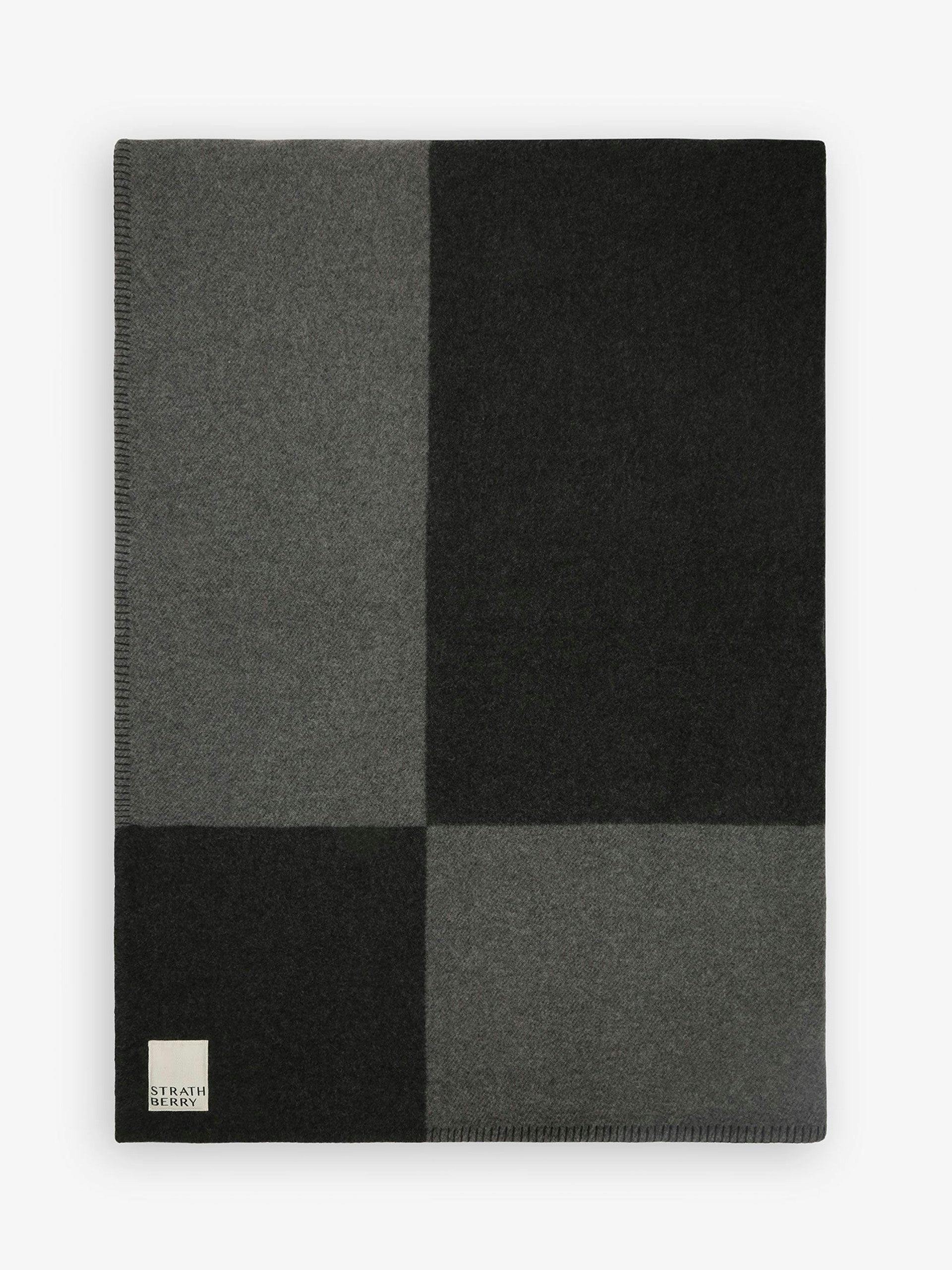 Grey lambswool colourblock blanket