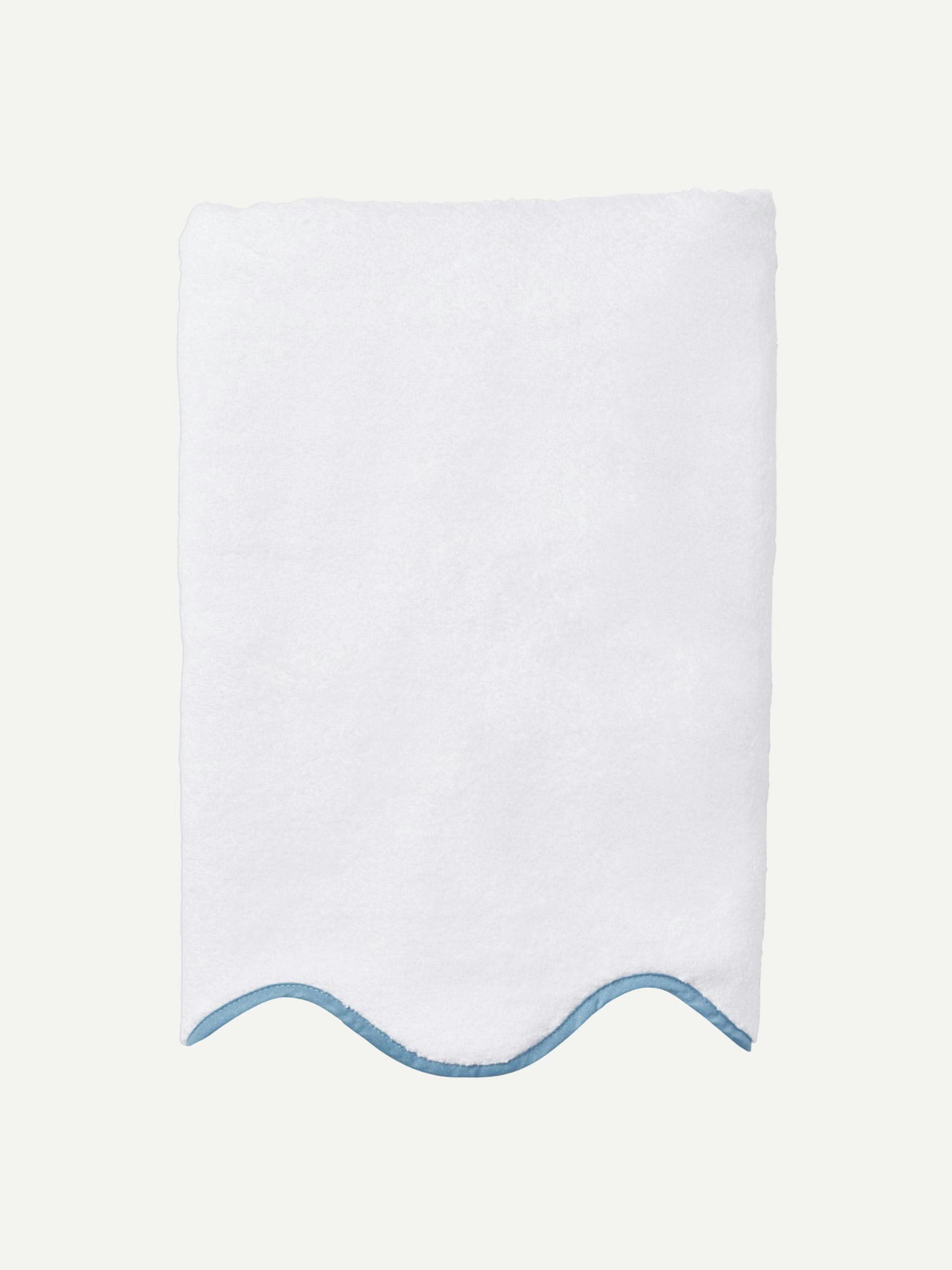 Amelia white/sky blue scalloped bath towels