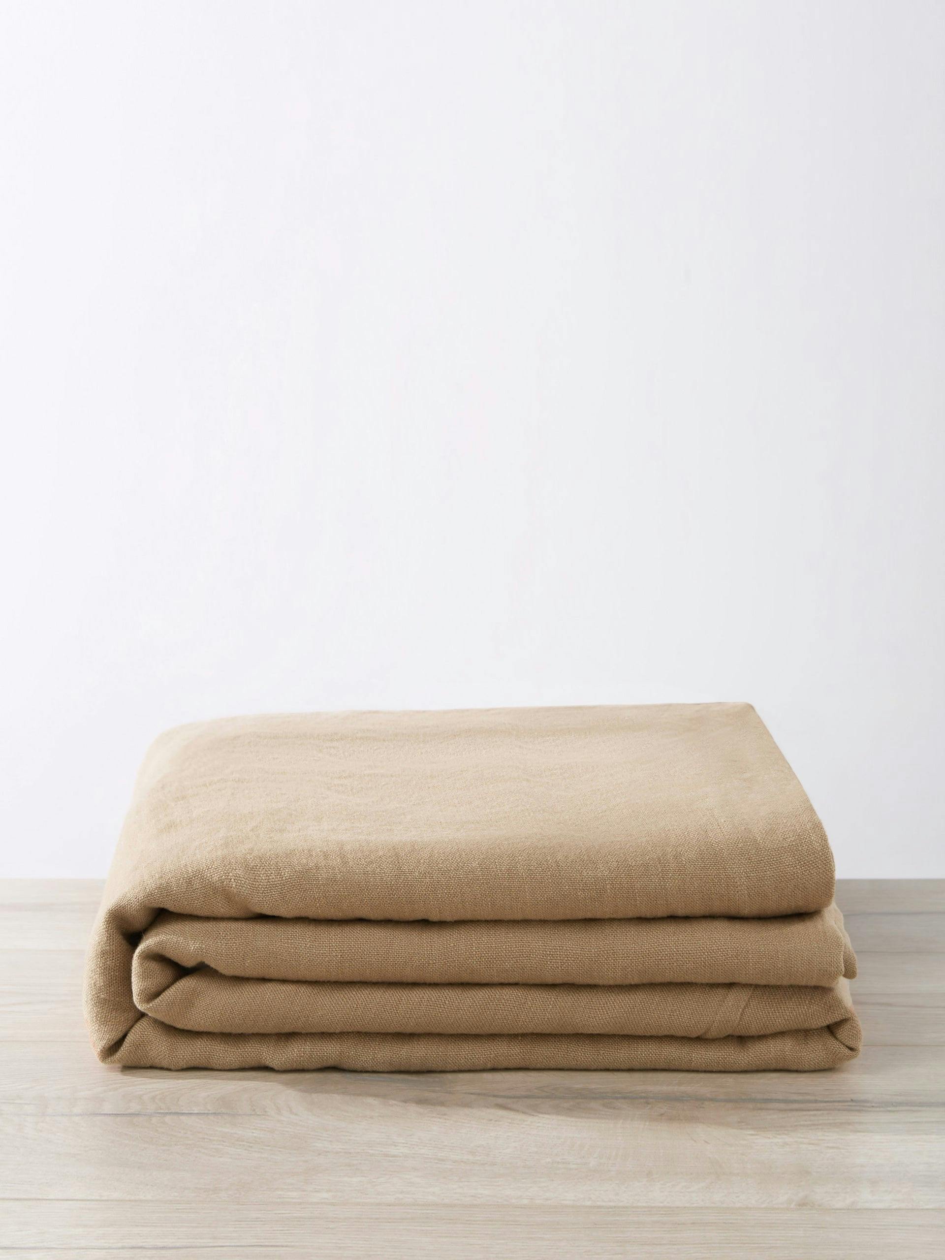 Heavyweight Linen bedcover, sand