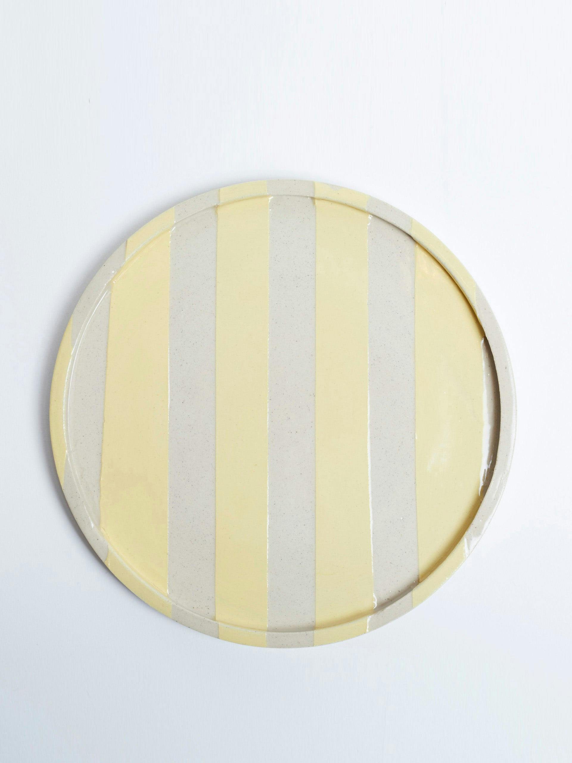 Yellow stripe small plate