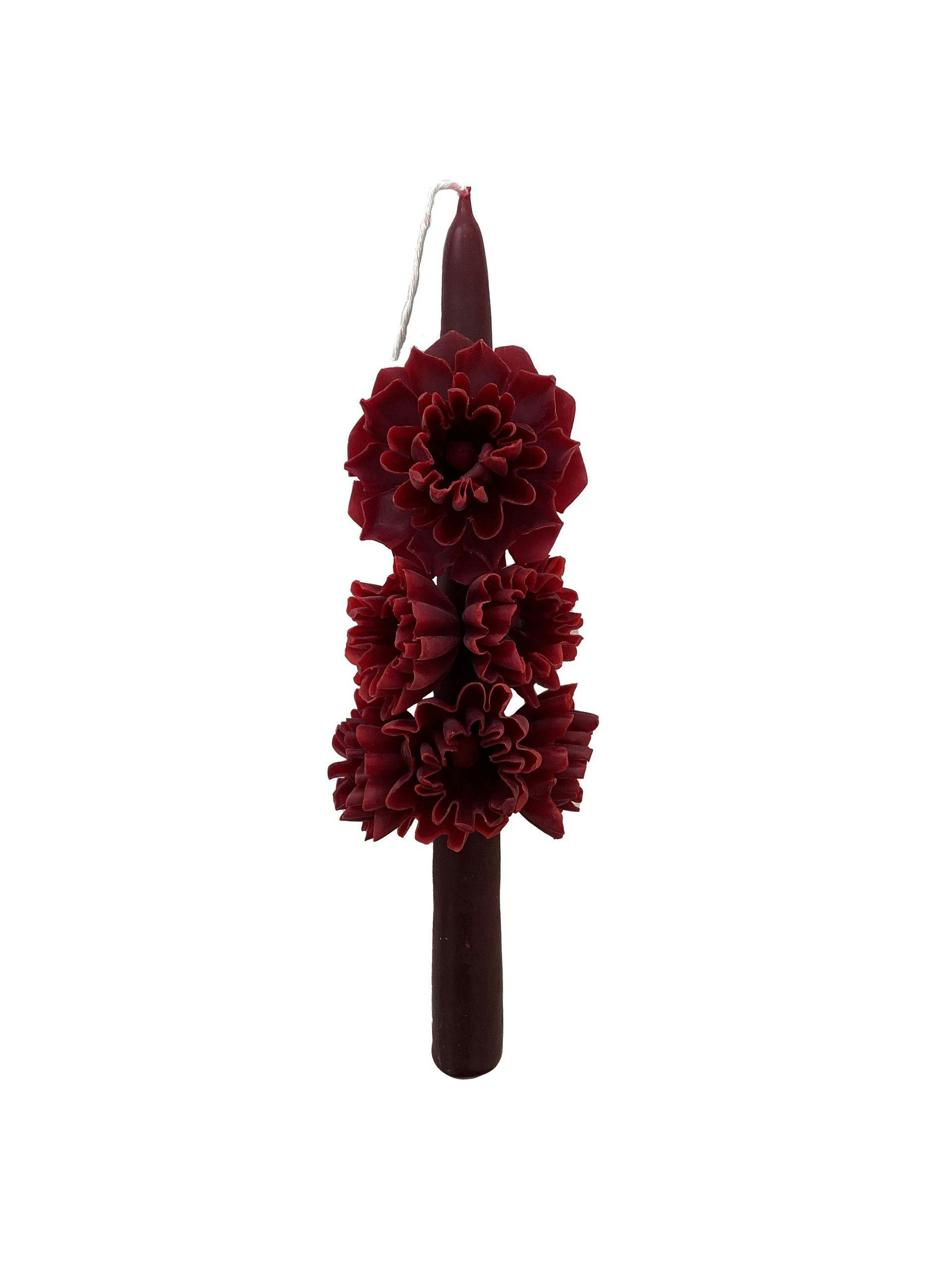 Floral candle in burgundy