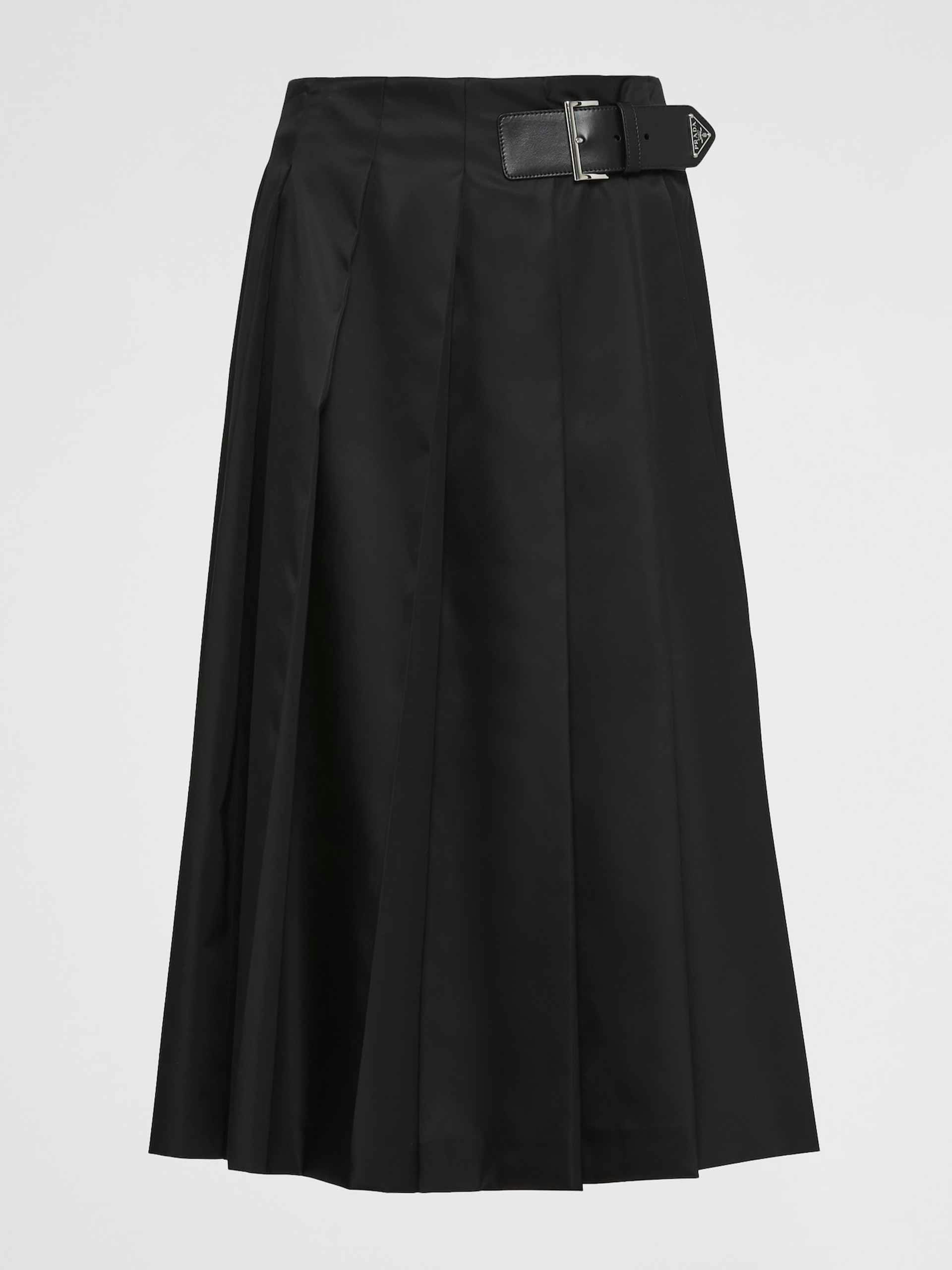Pleated nylon skirt