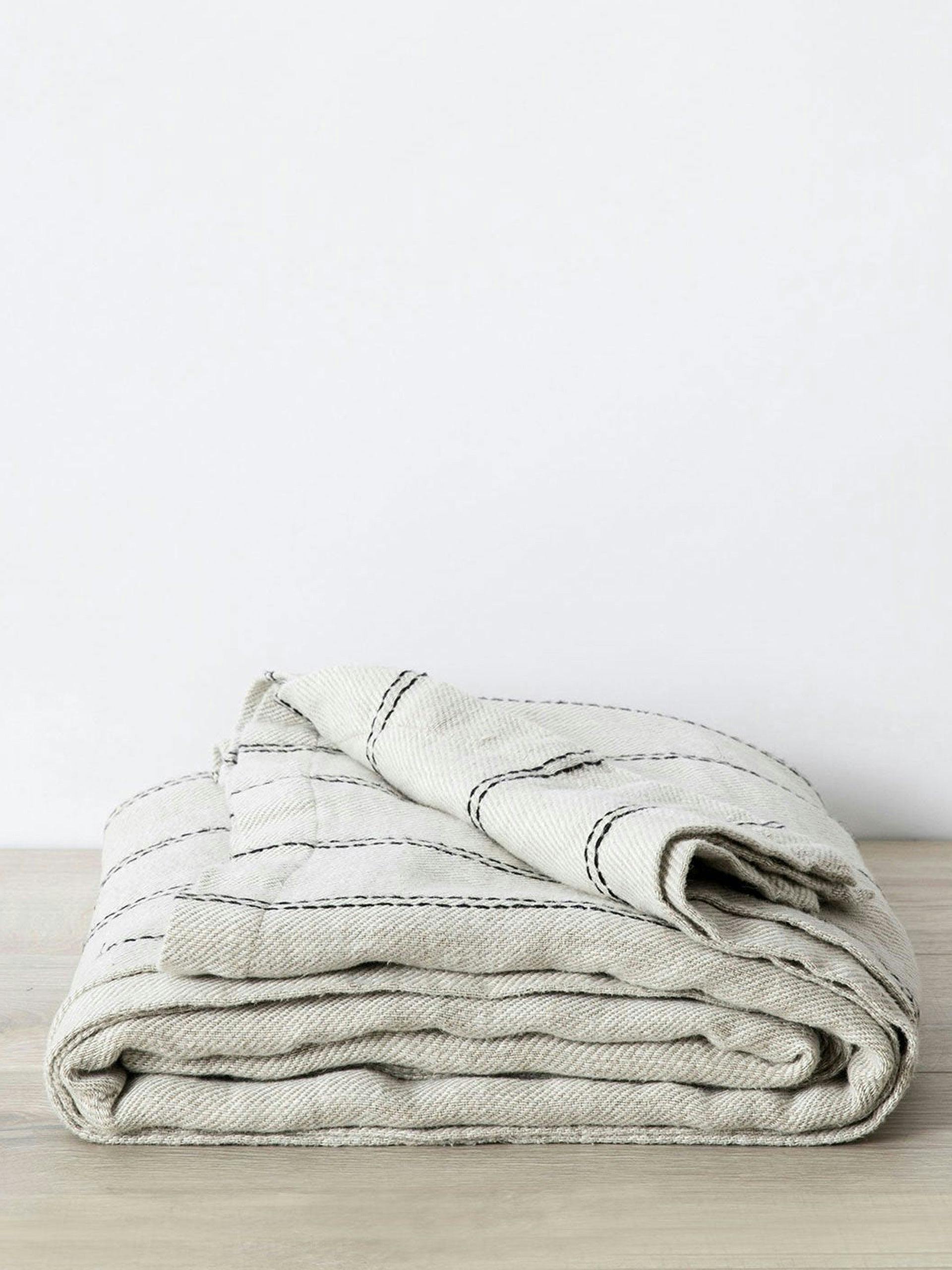 White and black stripes Mira linen bedcover - Ana