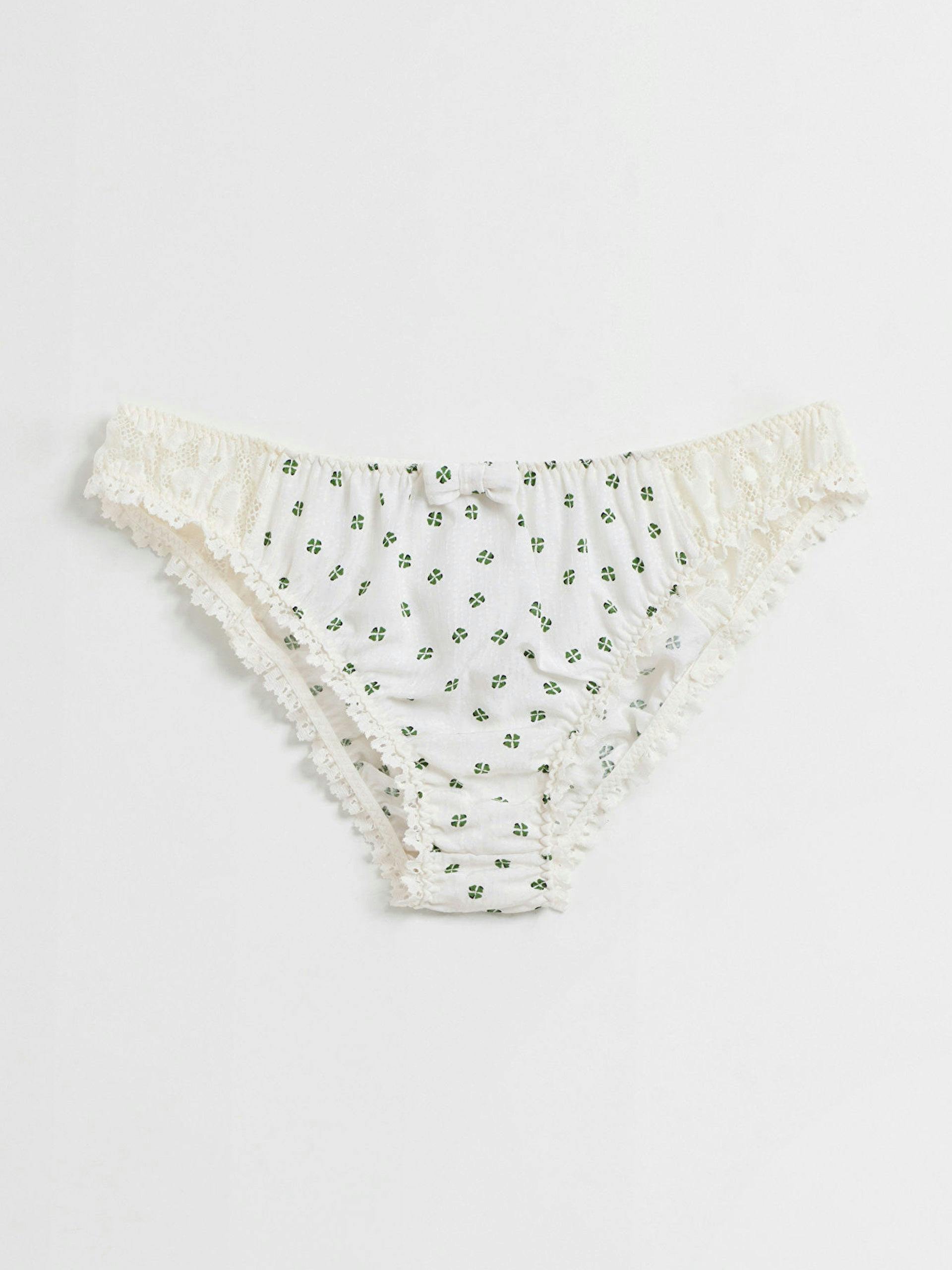 Lace trimmed clover briefs