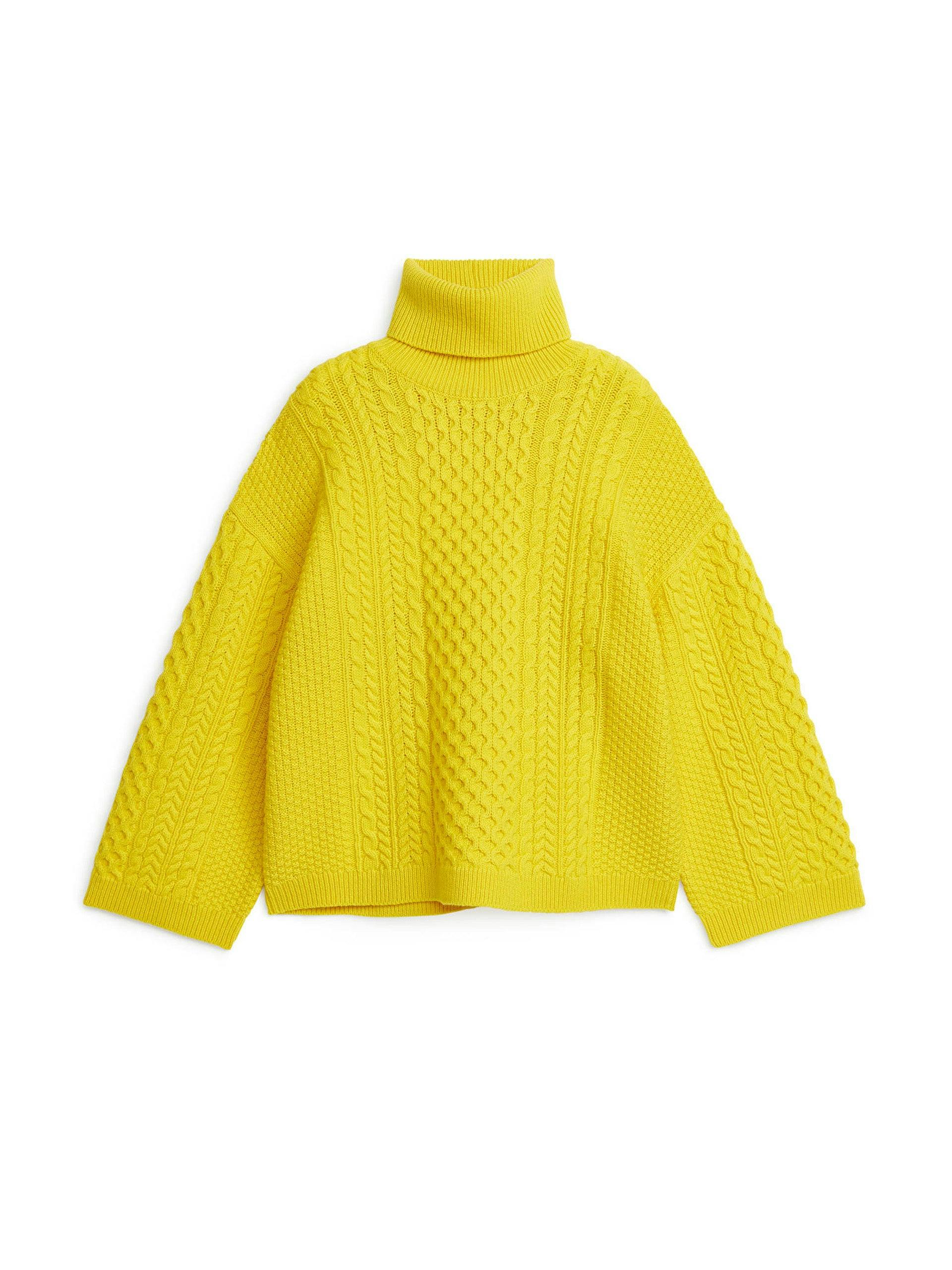 Yellow cable-knit jumper