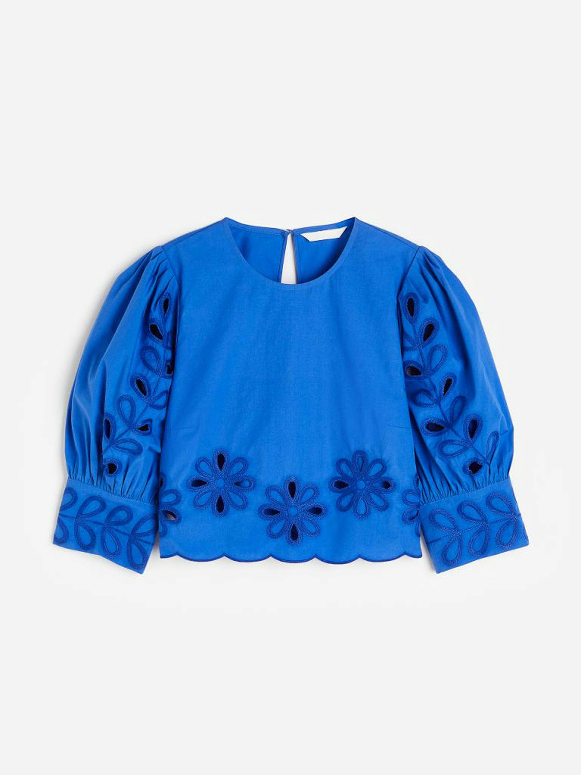 Puff-sleeved embroidered blouse