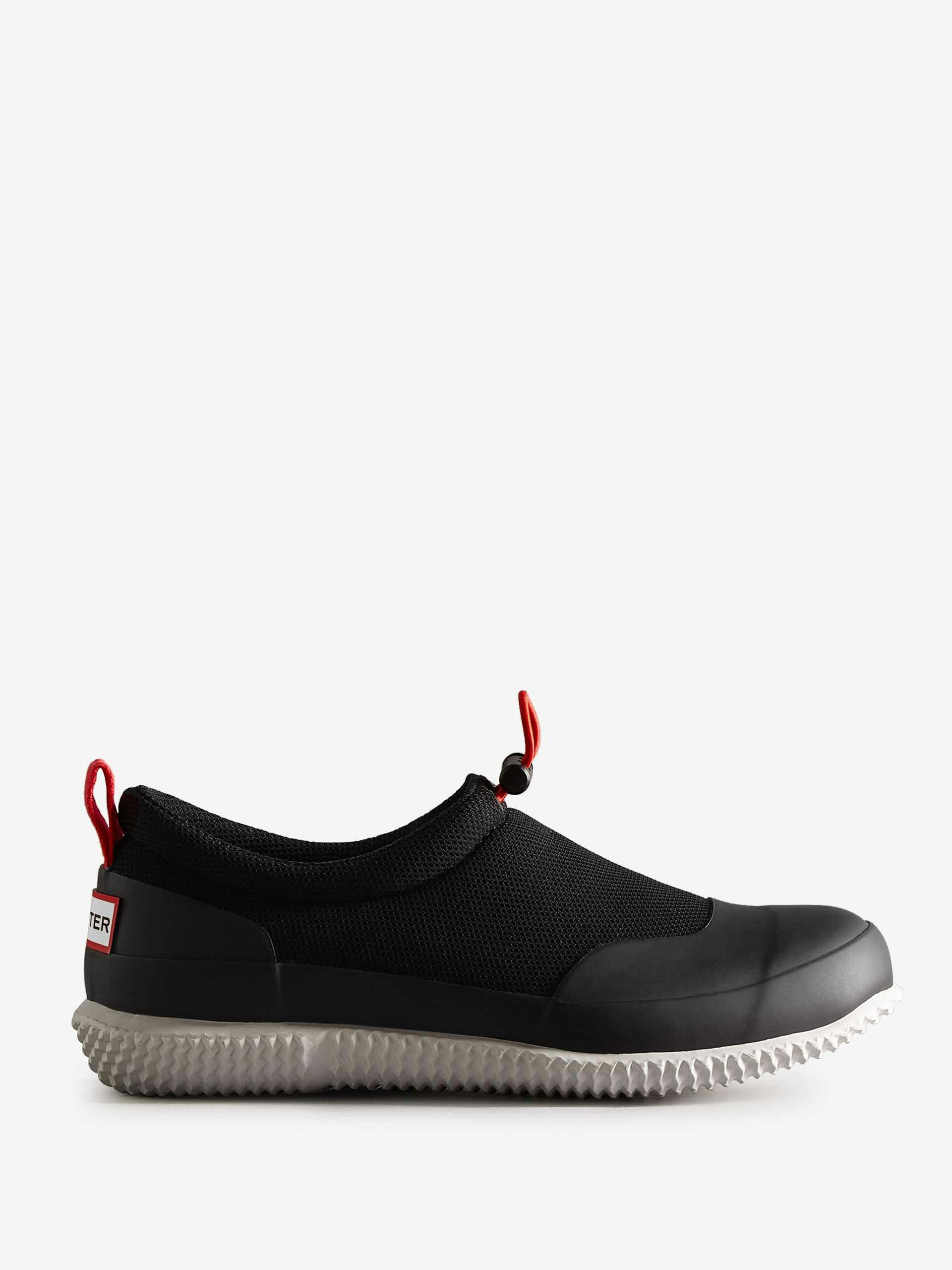 Black mesh shoe