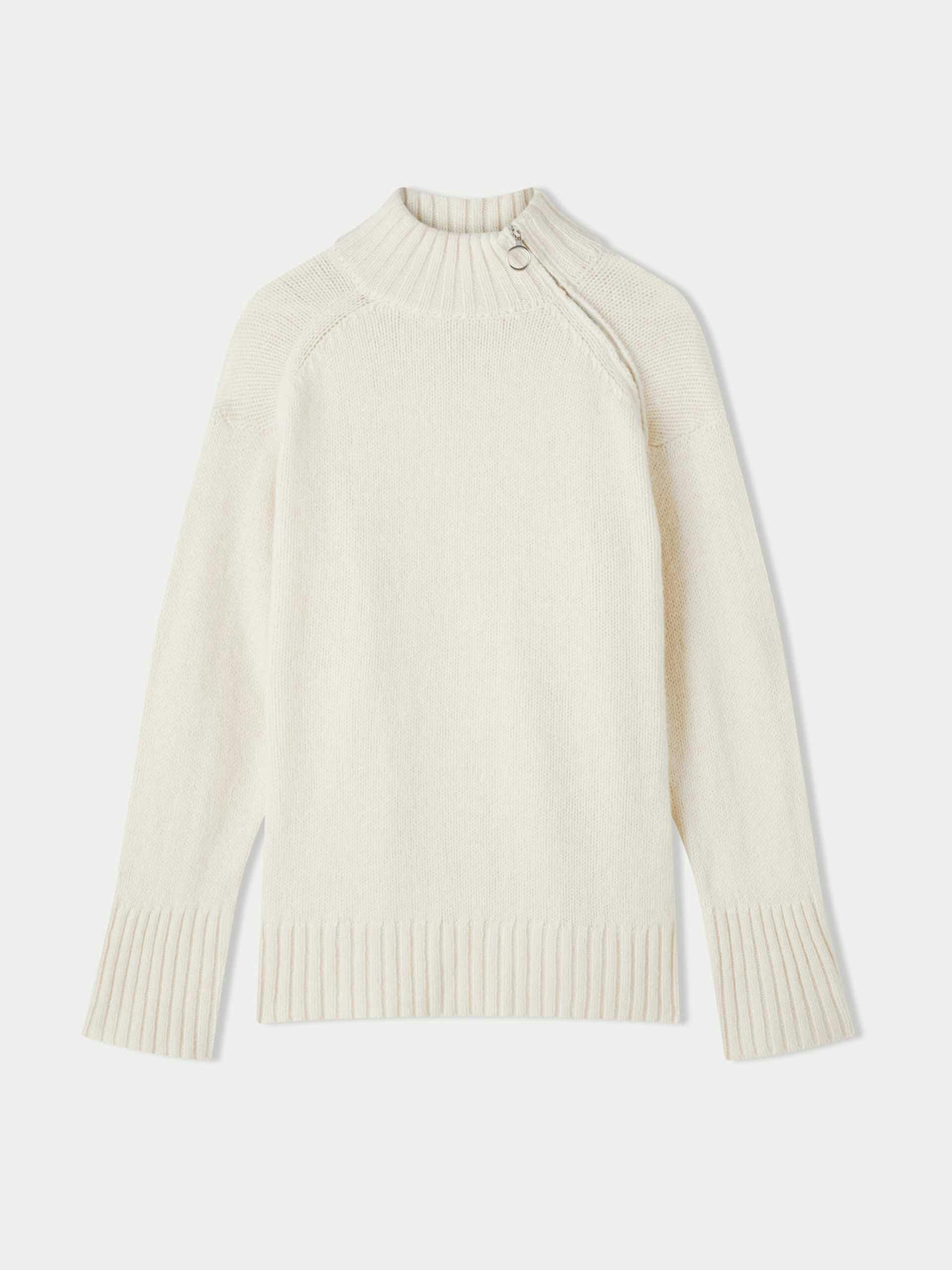 Chunky knitted jumper with a zip