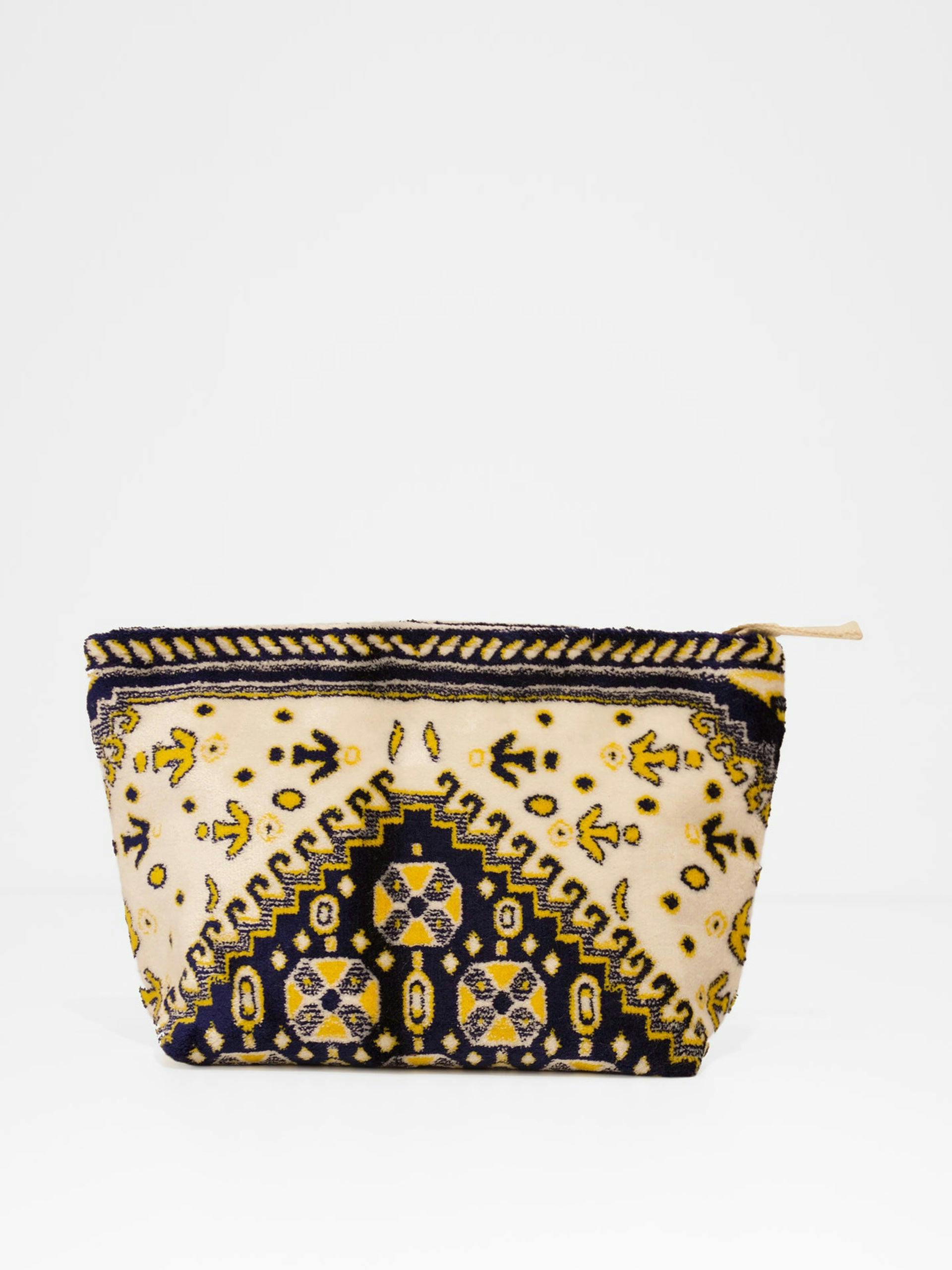 Carpet pattern yellow and blue clutch