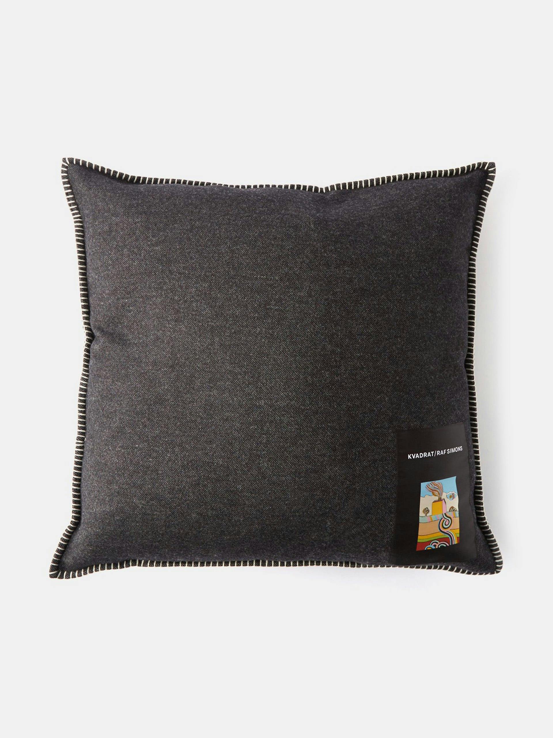 Logo-patch wool cushion