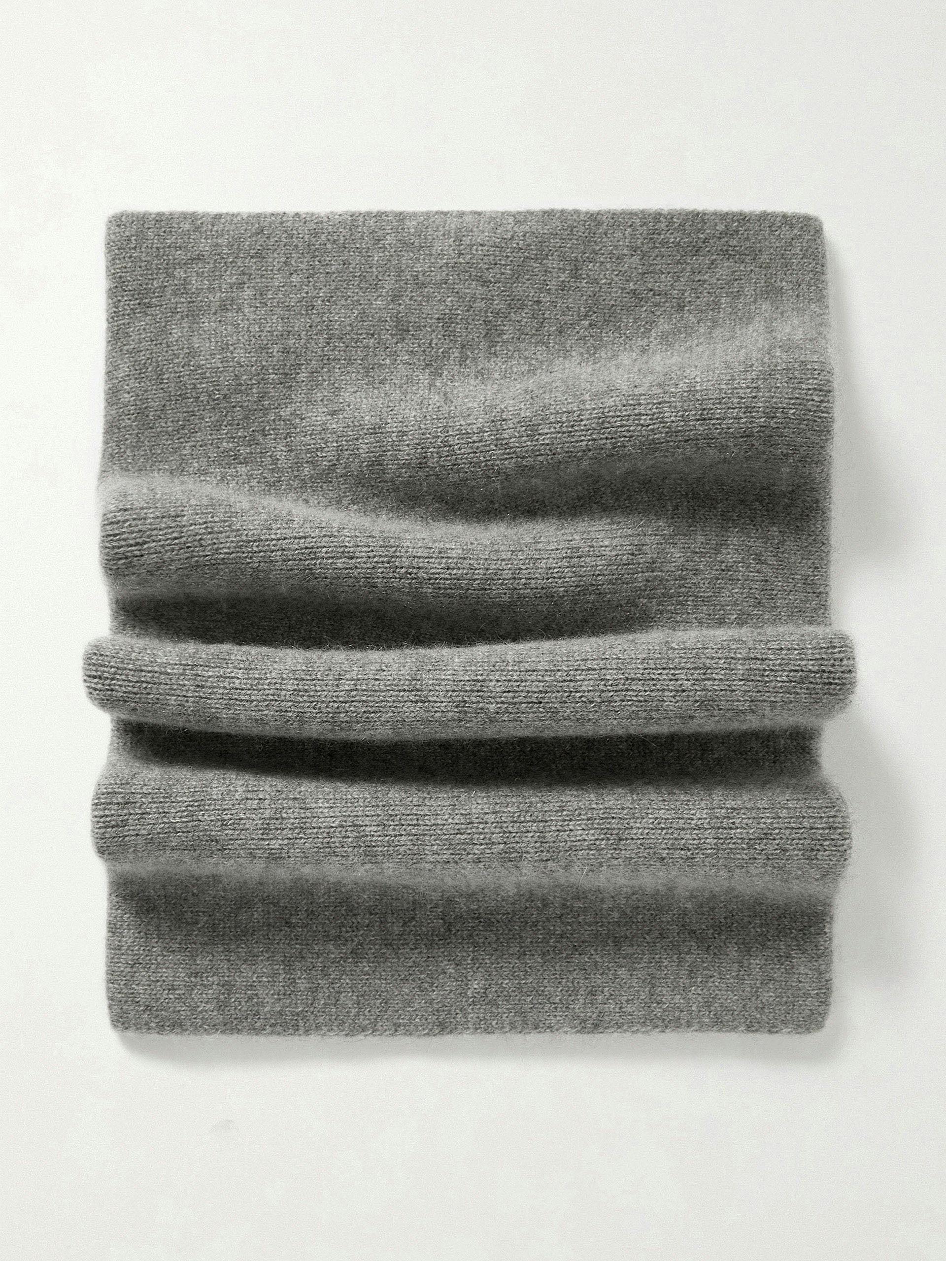 Grey ribbed cashmere-blend snood