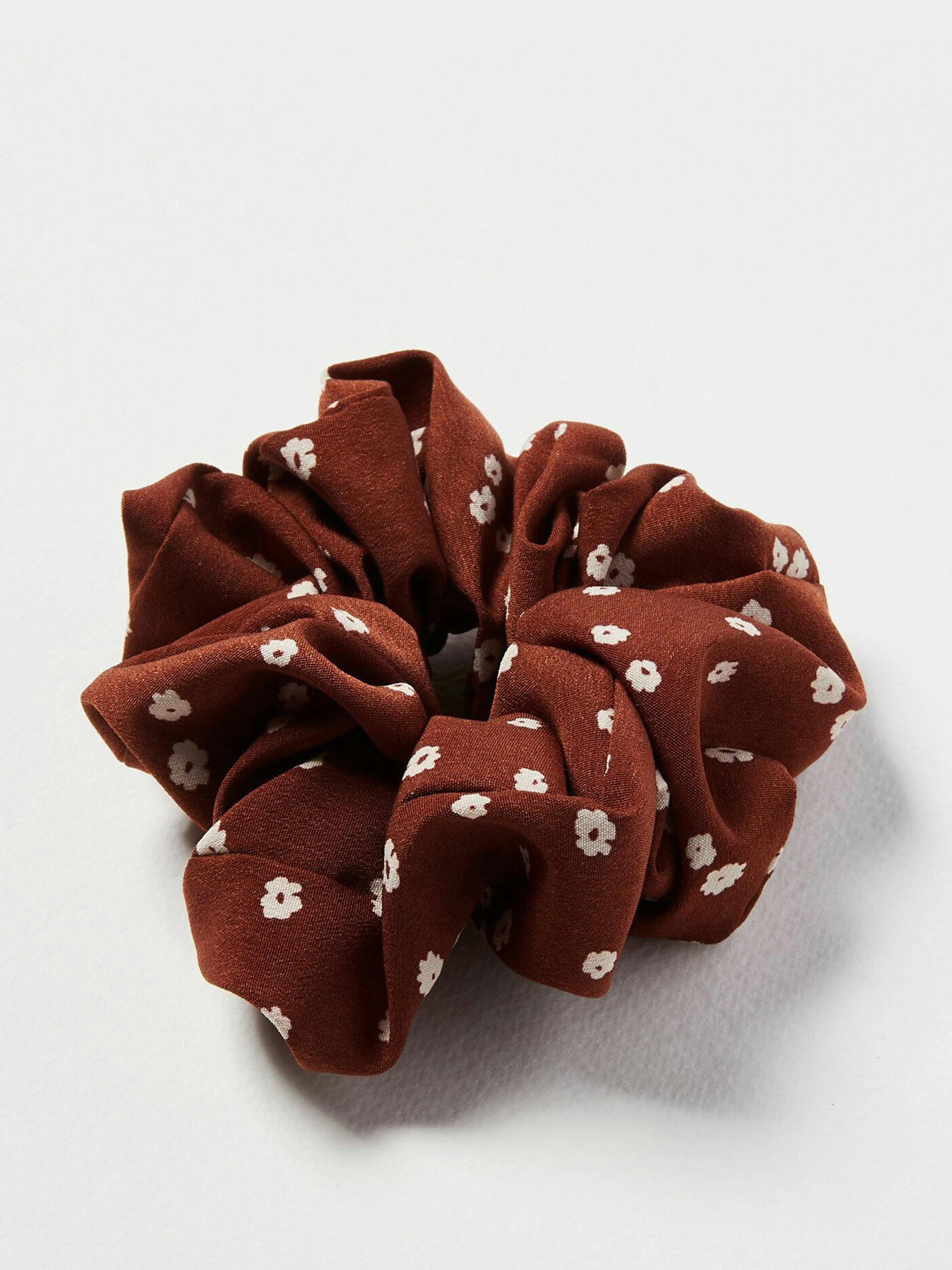 Brown floral print scrunchie