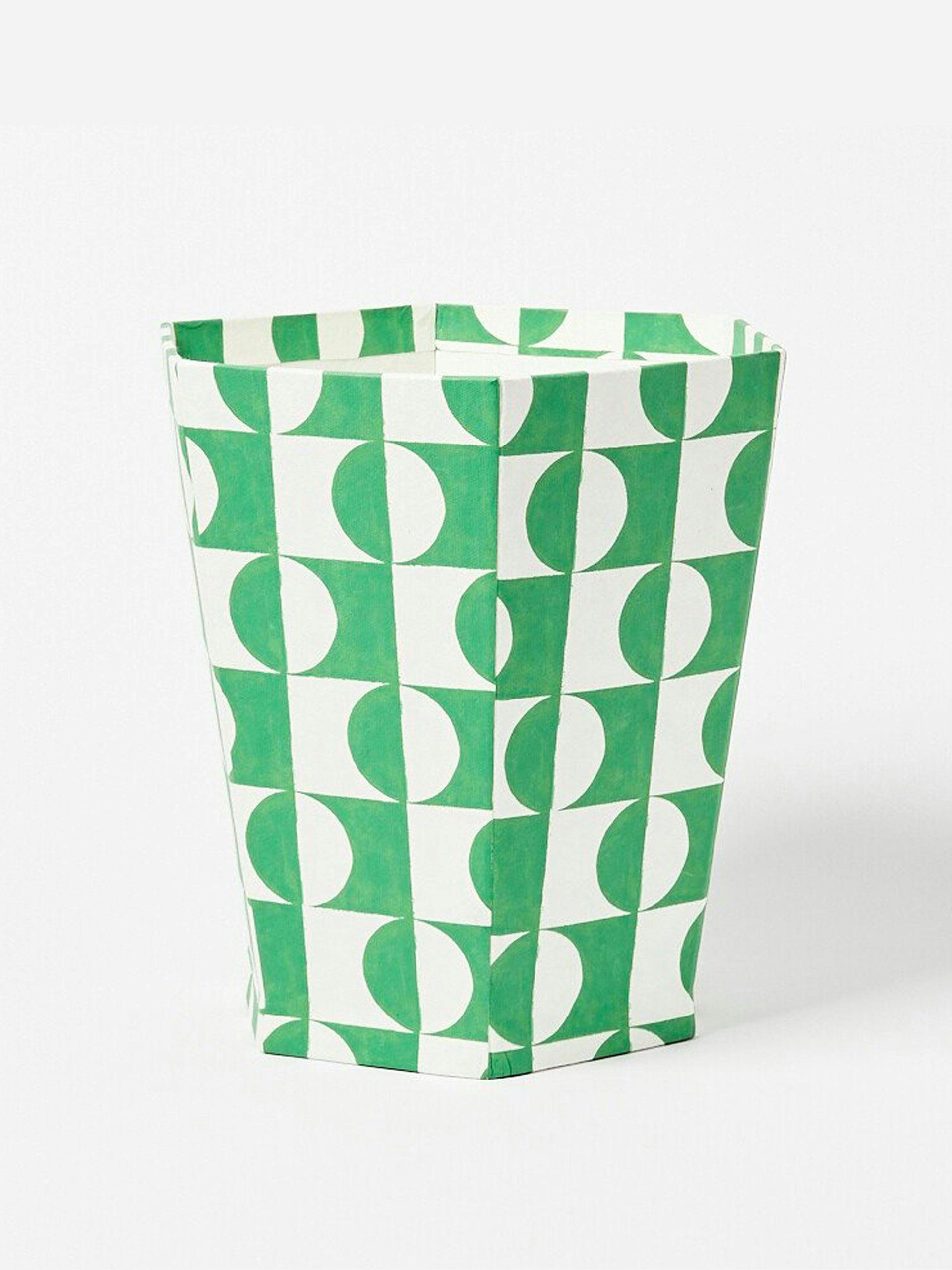 Geometric green paper bin