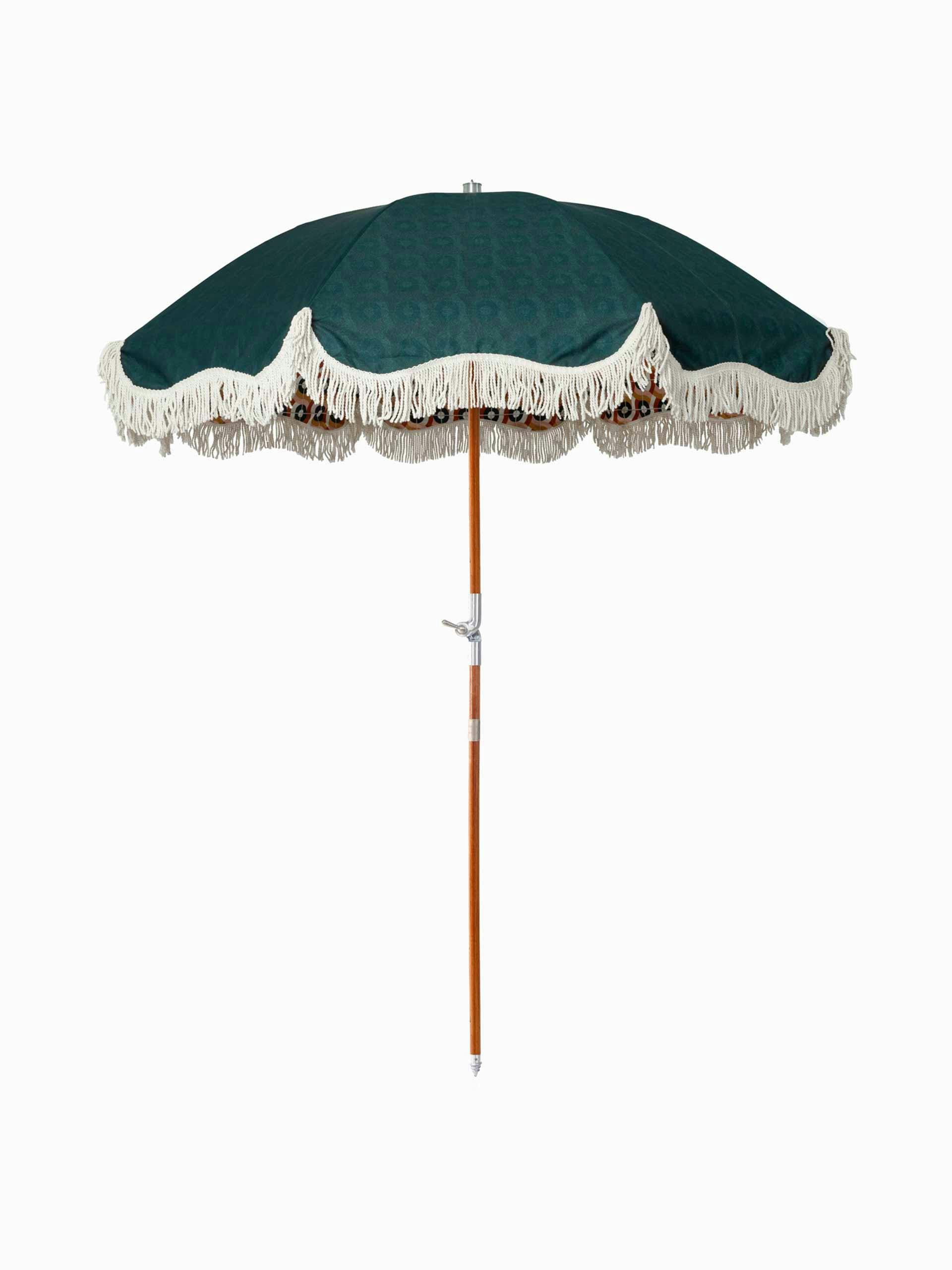 Fringed parasol