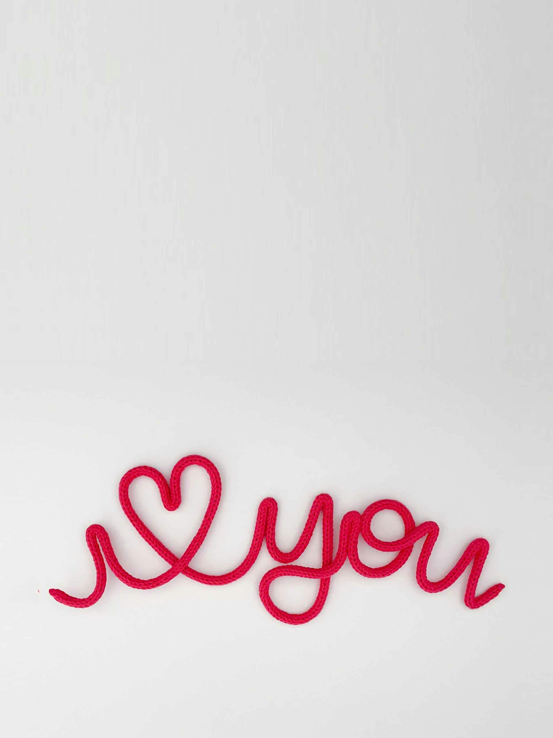 “I Heart You” cotton-wire wall sign