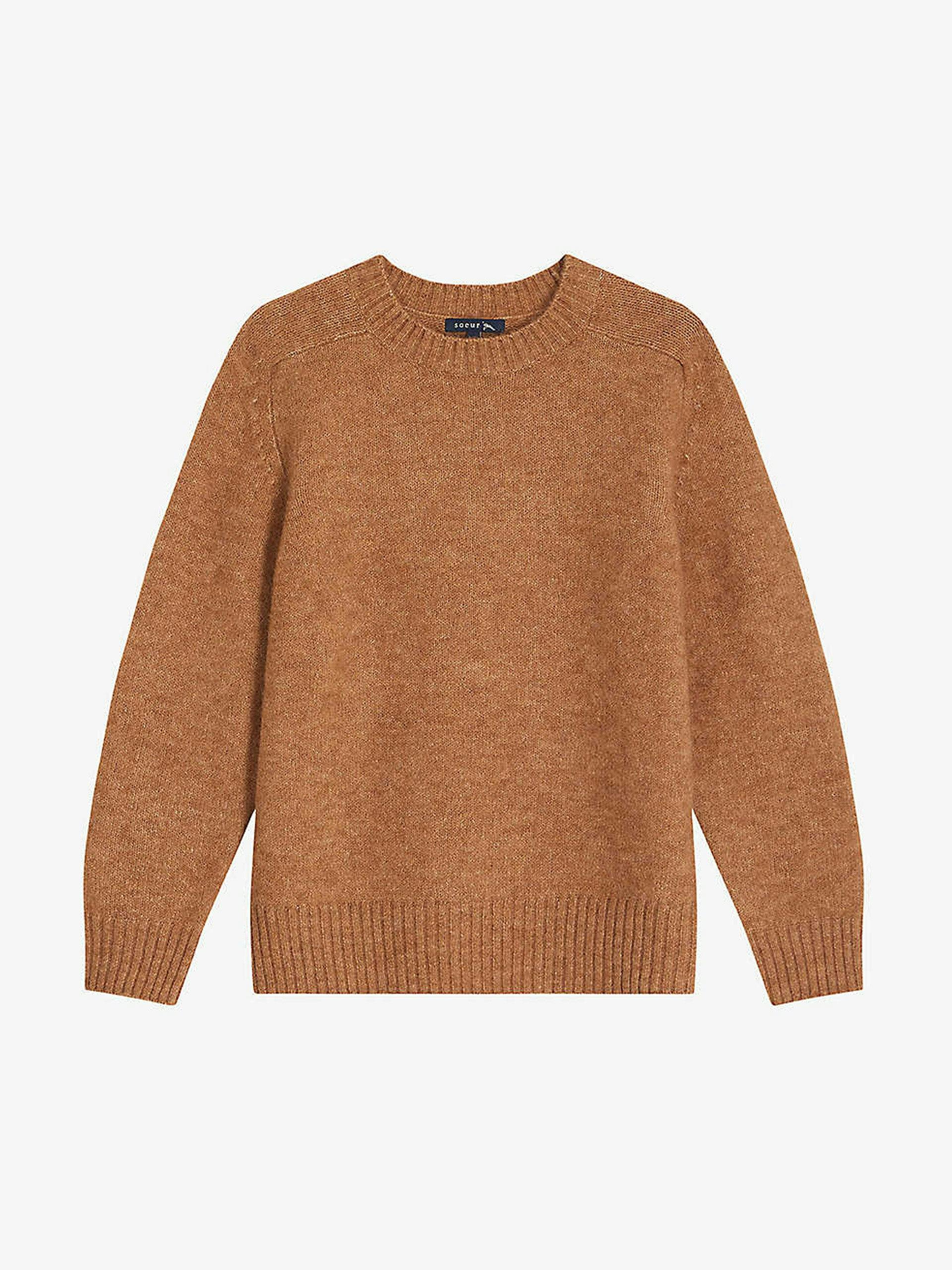 Ribbed-collar knitted jumper