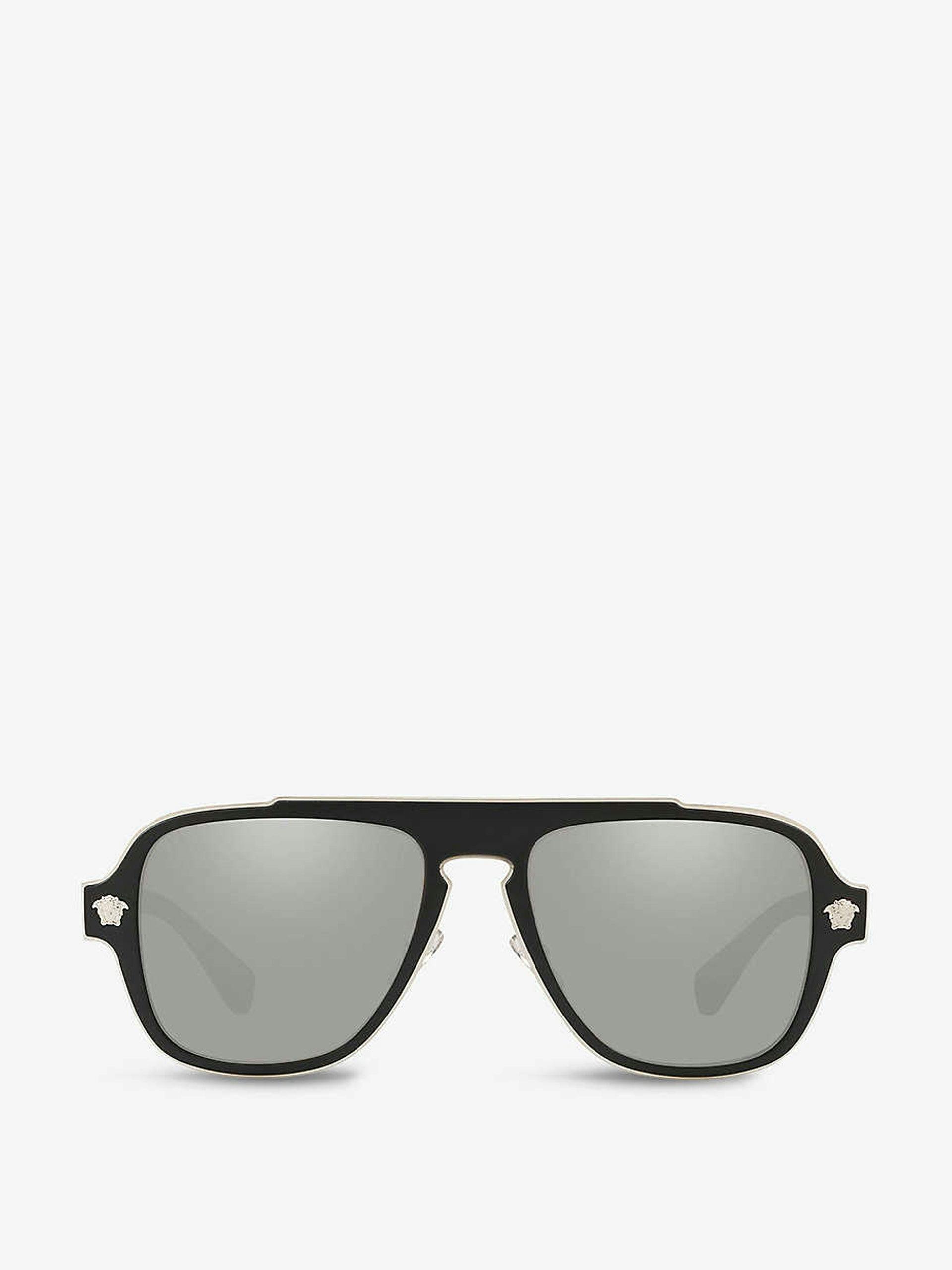 Black mirrored square sunglasses