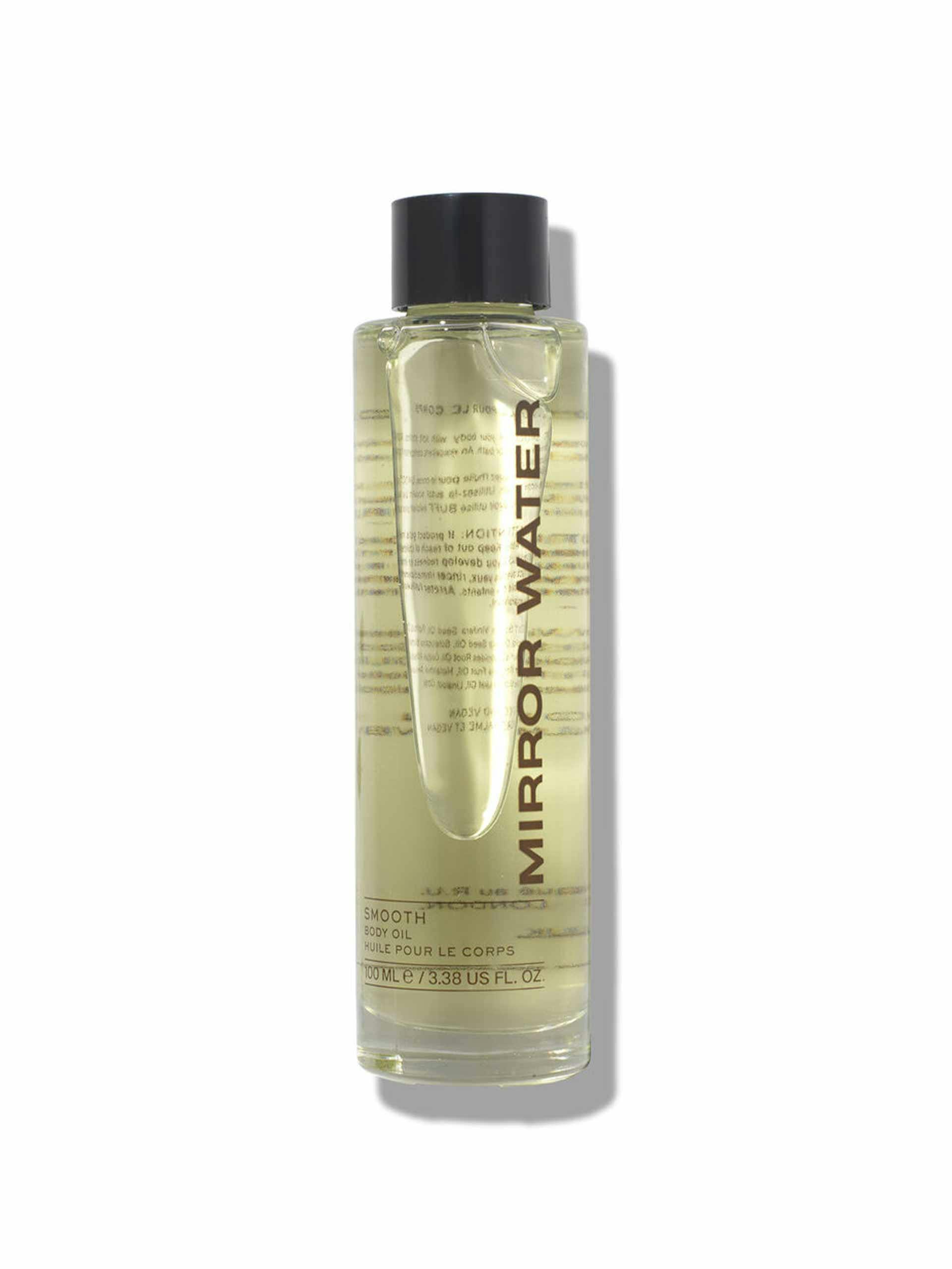 Smoothing body oil