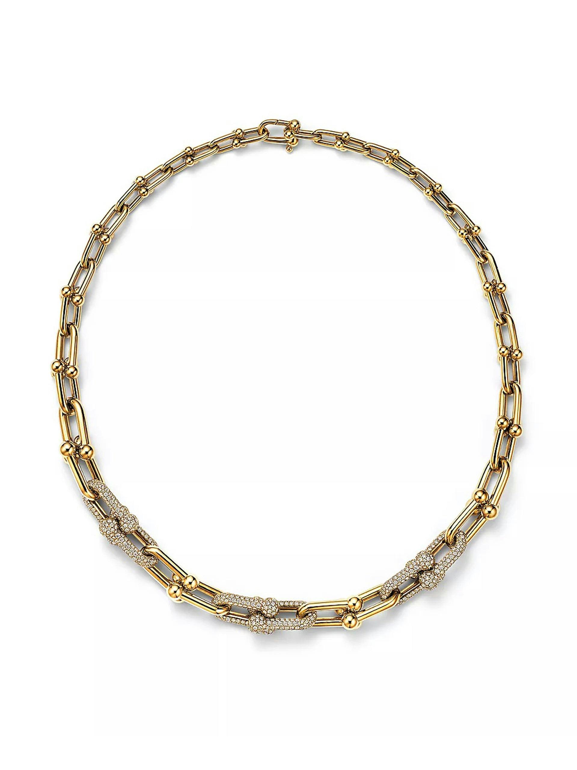 Gold graduated link necklace