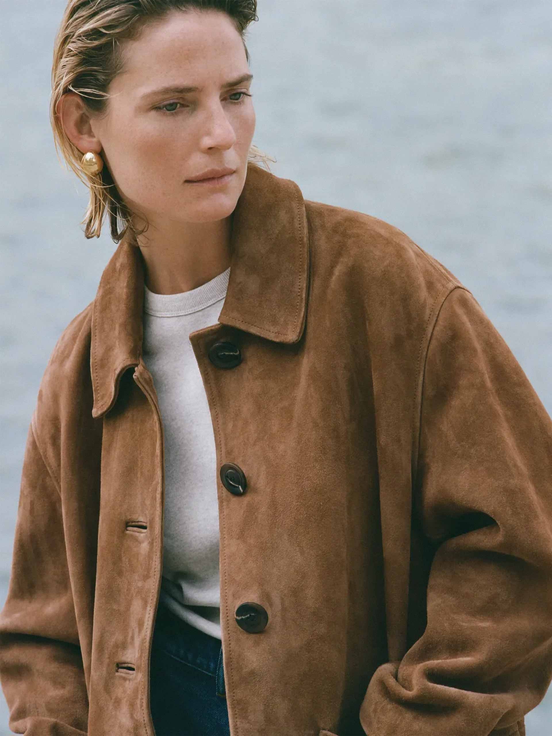 leathersuede-holding-soeur