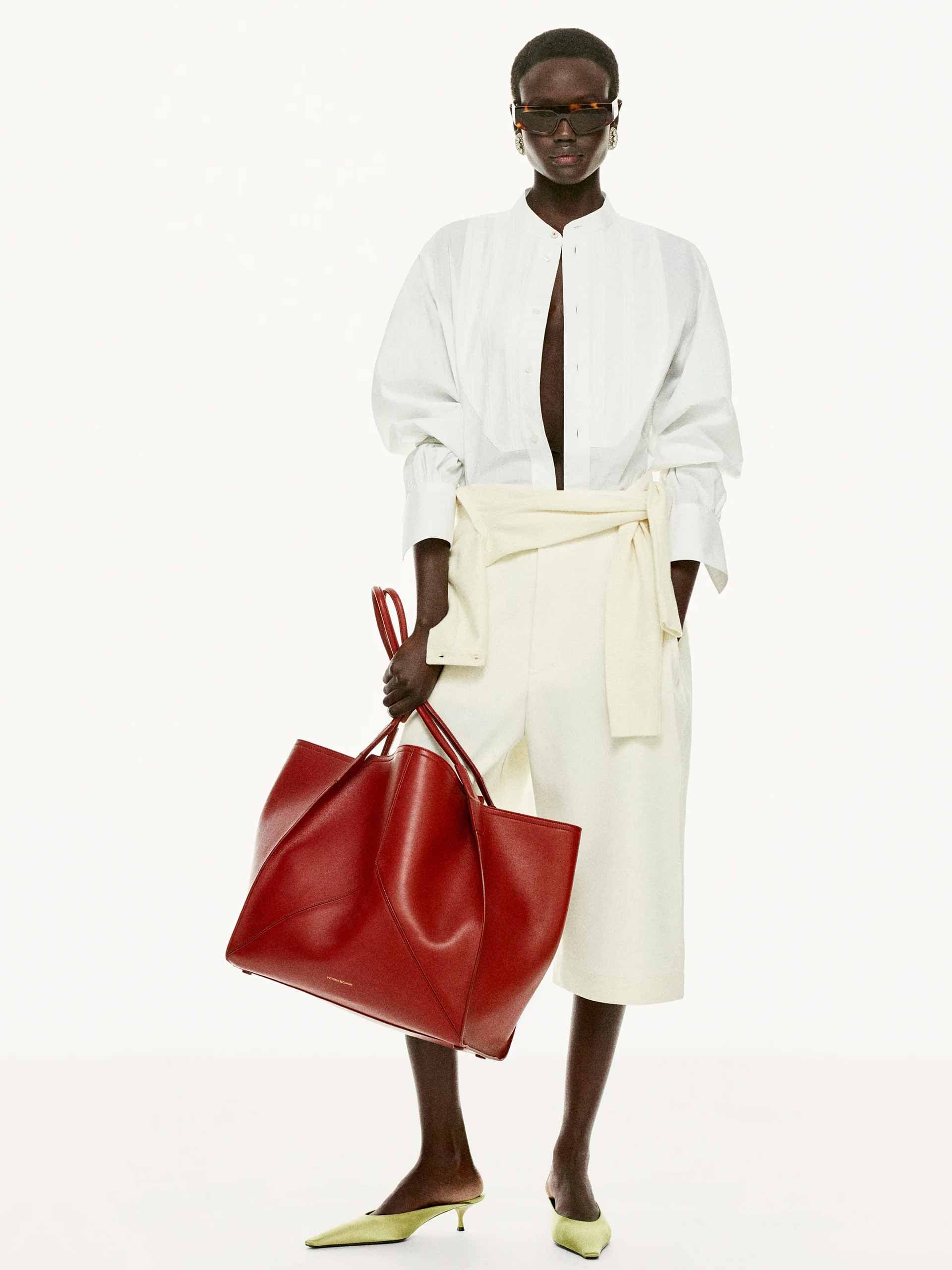 office-heatwave-holding-victoria-beckham-prefall-25