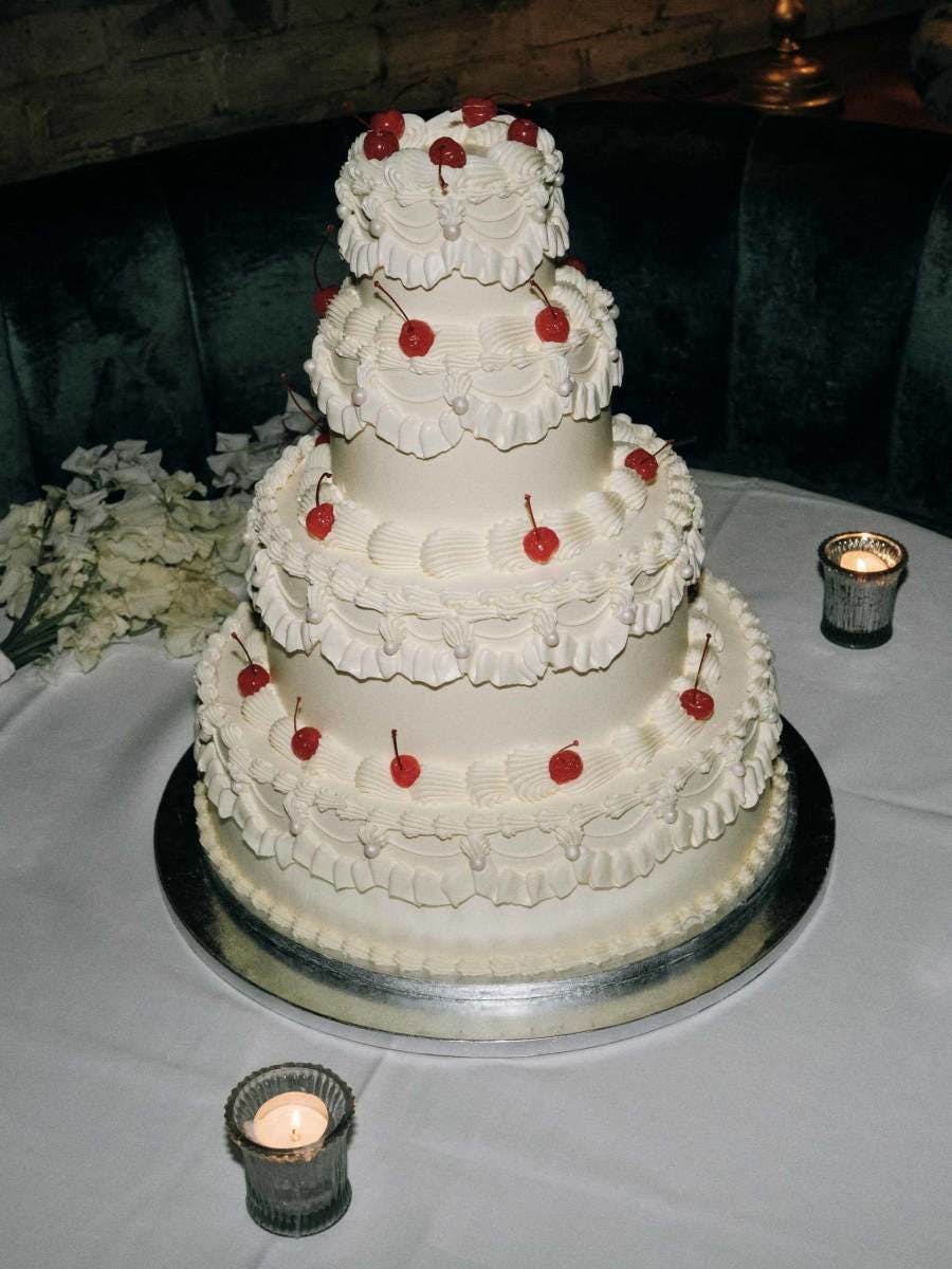 brideguide-cakes-madeby-nez